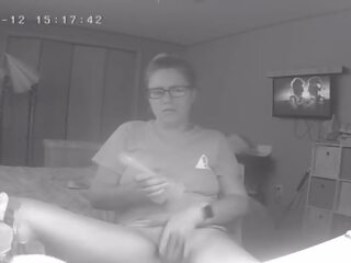 Slutty टीन skips घर का पाठ को हस्तमैथुन को अडल्ट फ़िल्म छिपा हुआ कॅम